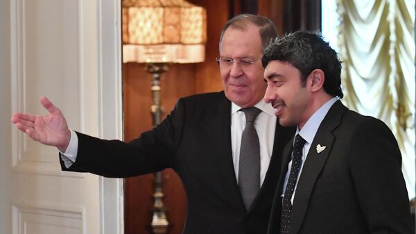 لقاء وزير الخارجية الروسي سيرغي لافروف مع نظيره الإماراتي عبدالله بن زايد آل نهيان في موسكو، روسيا 17 مارس 2022 - سبوتنيك عربي