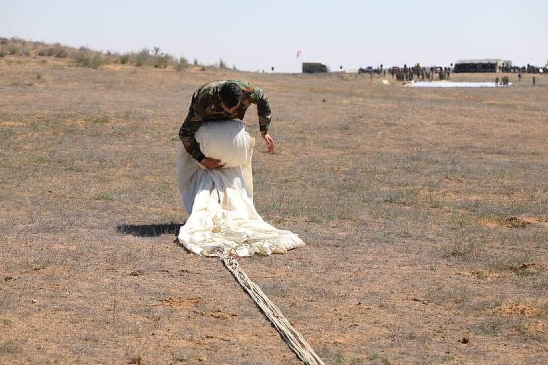 الفرقة 25 بالجيش السوري تجري تدريبات إنزال خلف خطوط العدو، إدلب، سوريا - سبوتنيك عربي, 1920, 30.03.2022