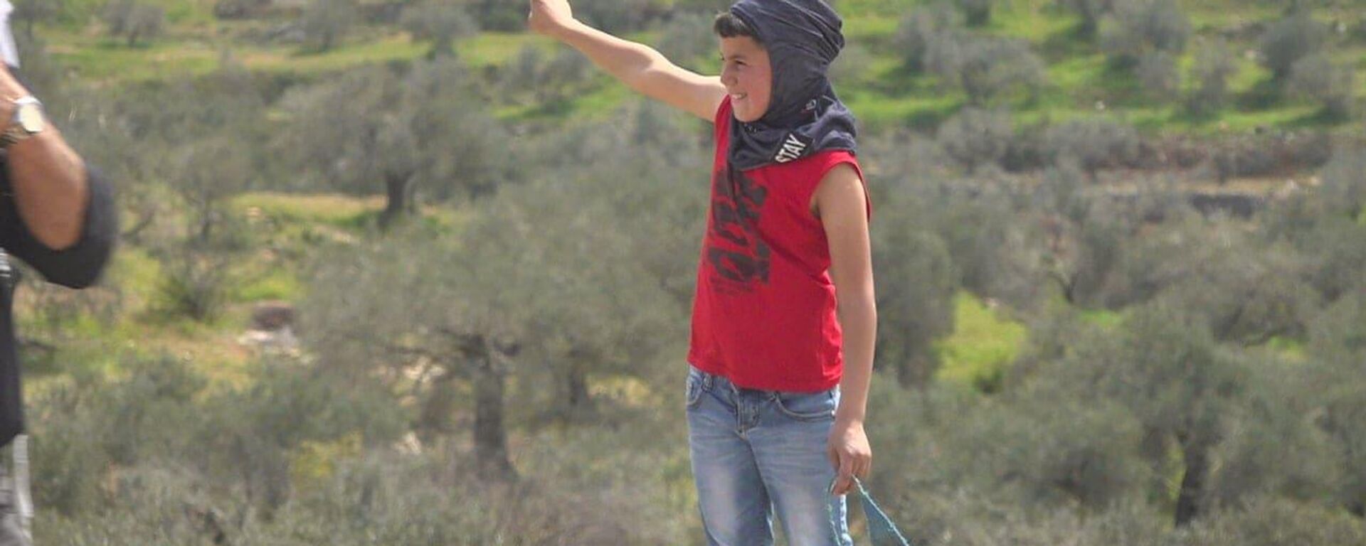 قتيل في الخليل وعشرات الإصابات في مواجهات مع الجيش الإسرائيلي في مناطق متفرقة في الضفة الغربية - سبوتنيك عربي, 1920, 06.05.2022