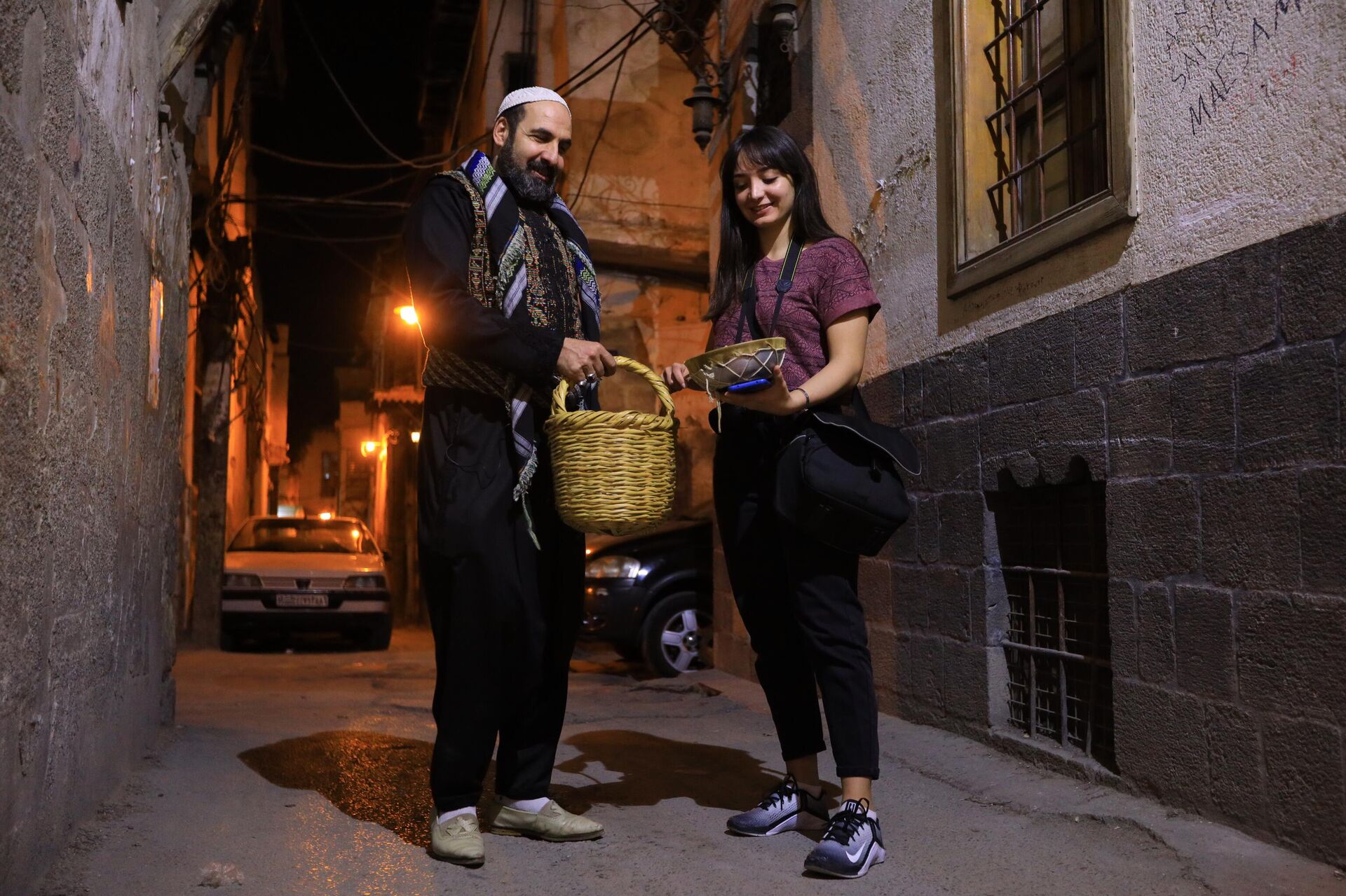 المسحراتي أبو الهيجاء، مسحراتي حي القيمرية الدمشقي - سبوتنيك عربي, 1920, 13.04.2022