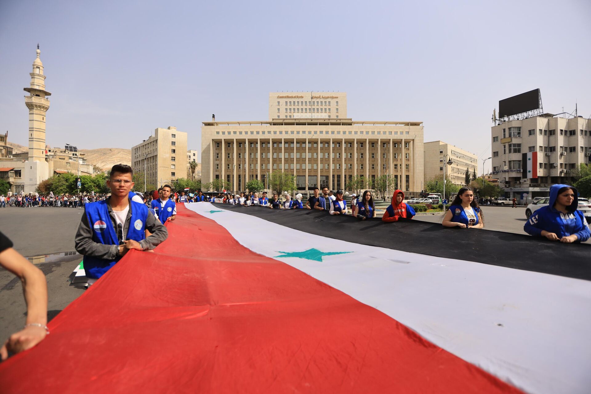 احتفالات شبابية بعيد استقلال سوريا في ساحة يوسف العظمة بدمشق - سبوتنيك عربي, 1920, 17.04.2022