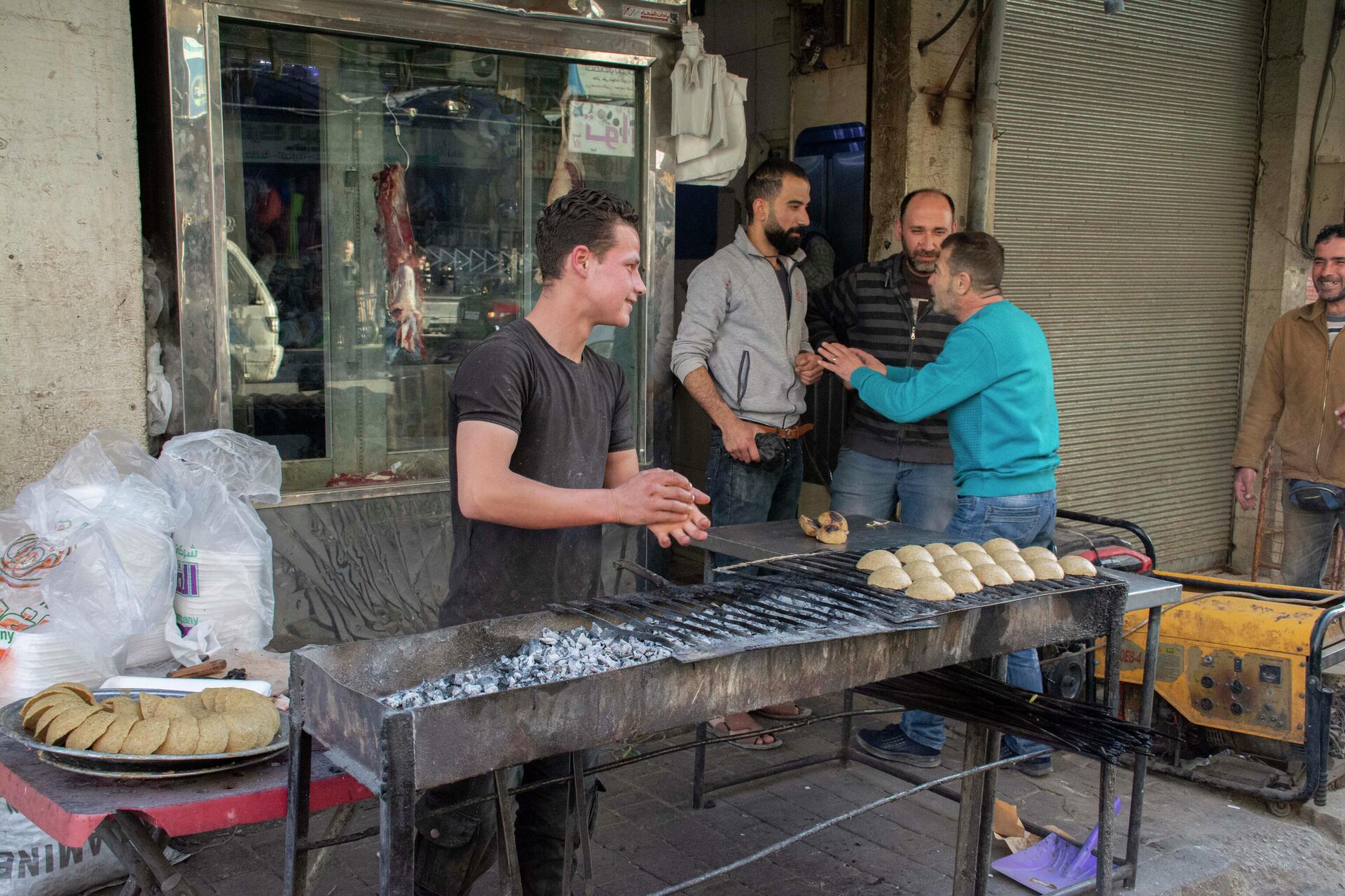الحصار الأمريكي يطعن بهجة رمضان في أسواق حمص - سبوتنيك عربي, 1920, 18.04.2022