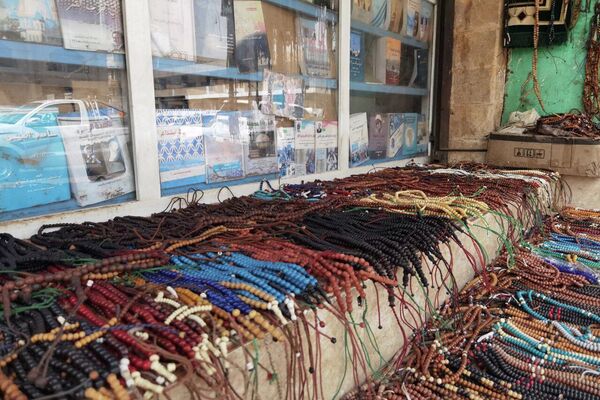 السبحة في السودان .. أثمن المقتنيات تزداد بريقا في رمضان - سبوتنيك عربي