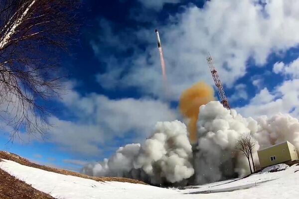 تجربة ناجحة لاختبار صاروخ سارمات باليستي عابر للقارات، 21 أبريل 2022 - سبوتنيك عربي