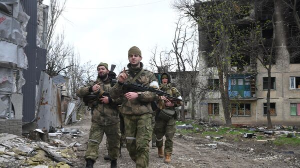 منطقة ليفوبيريجني في ماريوبول، بعد إنسحاب القوات المسلحة الاوكرانية، أوكرانيا 21 أبريل 2022 - سبوتنيك عربي
