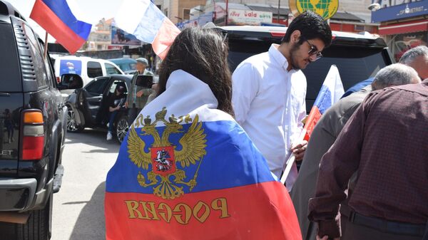 مسيرة حاشدة داعمة لدولة روسيا الاتحادية في بعلبك، لبنان - سبوتنيك عربي