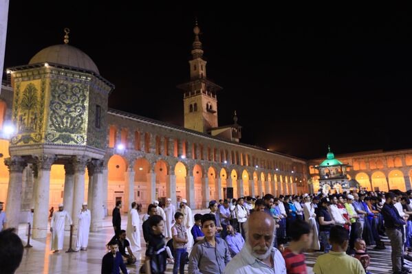إحياء ليلة القدر في الجامع الأموي في دمشق، سوريا - سبوتنيك عربي