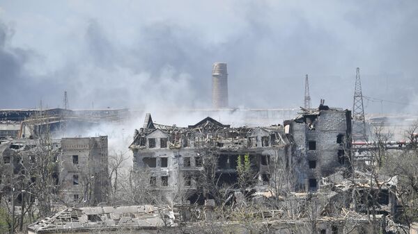 قصف معمل آزوفستال للمعادن في ماريوبول، أوكرانيا 3 مايو 2022 - سبوتنيك عربي