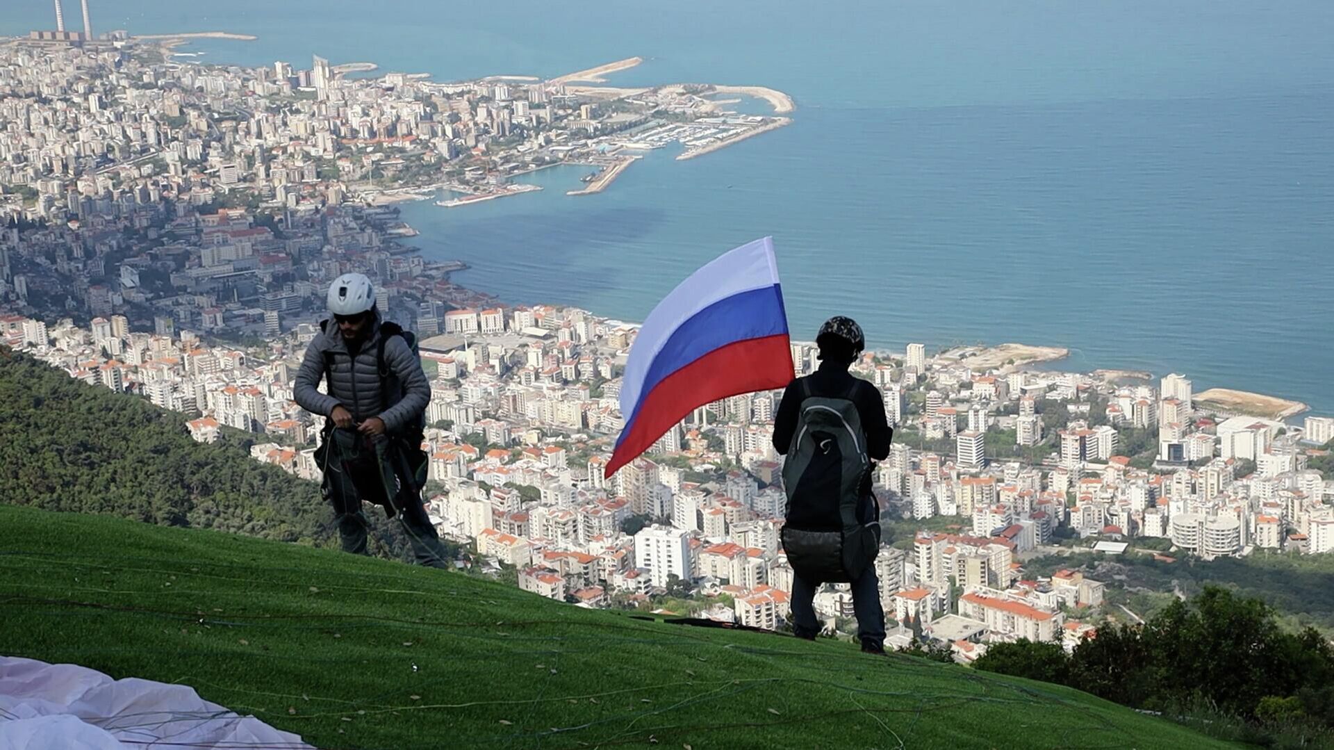 طيران شراعي بالأعلام الروسية والنصر في لبنان تكريما للنصرعلى الفاشية ودعما للعملية العسكرية - سبوتنيك عربي, 1920, 07.05.2022