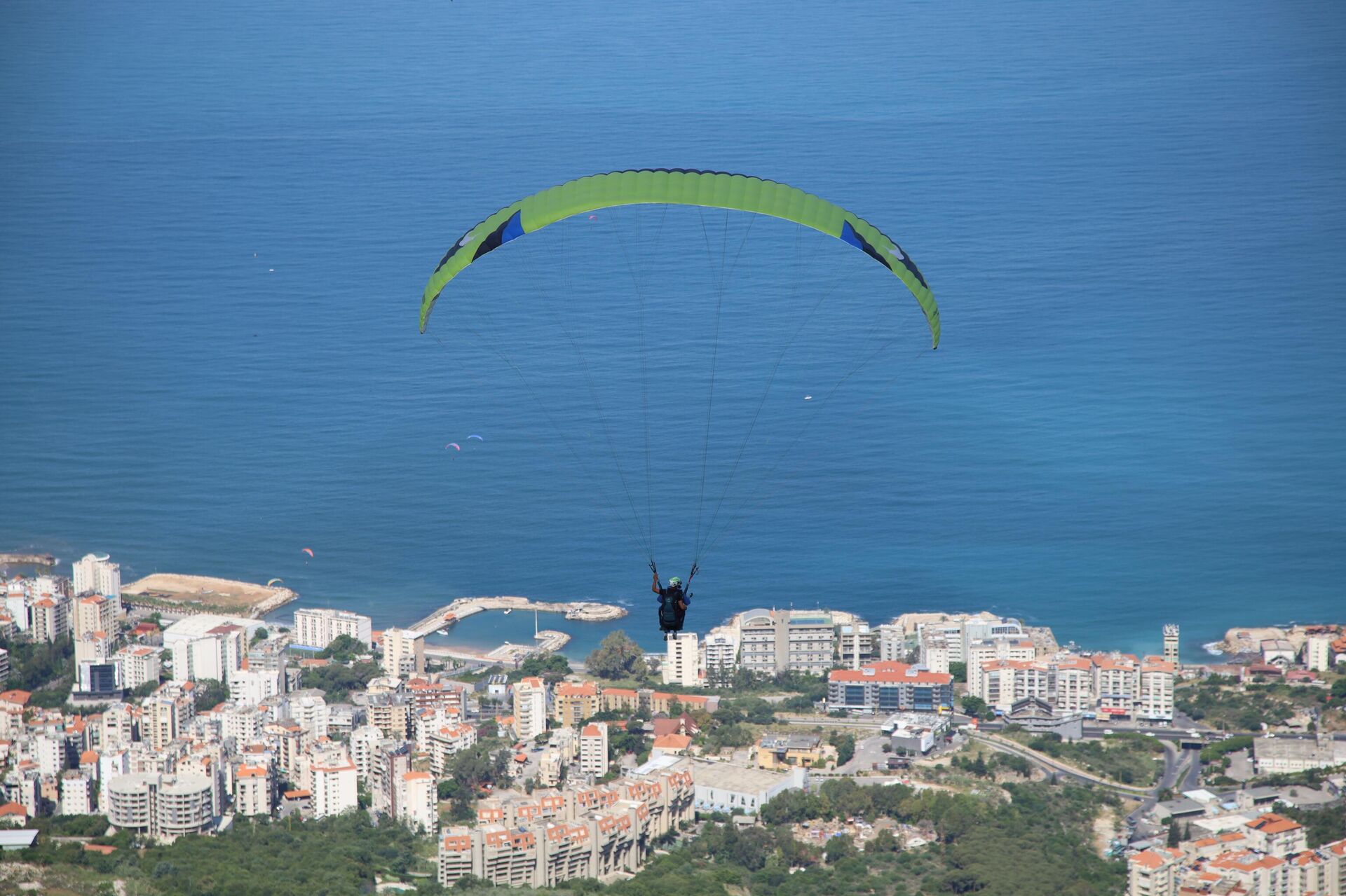 طيران شراعي بالأعلام الروسية والنصر في لبنان تكريما للنصرعلى الفاشية ودعما للعملية العسكرية - سبوتنيك عربي, 1920, 07.05.2022