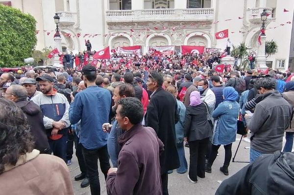 حراك داعم للرئيس التونسي قيس سعيد الاحد 8 مايو حراك داعم للرئيس التونسي قيس سعيد الاحد 8 مايو - سبوتنيك عربي