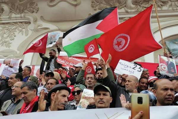 حراك داعم للرئيس التونسي قيس سعيد الأحد 8 مايو حراك داعم للرئيس التونسي قيس سعيد الأحد 8 مايو - سبوتنيك عربي