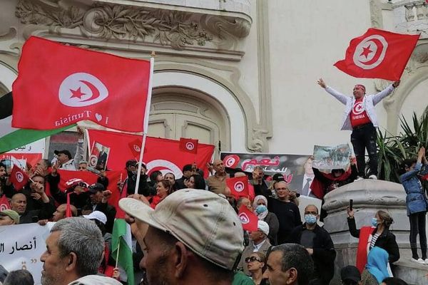 حراك داعم للرئيس التونسي قيس سعيد الأحد 8 مايو حراك داعم للرئيس التونسي قيس سعيد الأحد 8 مايو - سبوتنيك عربي