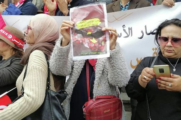 حراك داعم للرئيس التونسي قيس سعيد الأحد 8 مايو حراك داعم للرئيس التونسي قيس سعيد الأحد 8 مايو - سبوتنيك عربي
