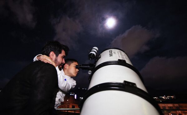 خسوف القمر، القمر الدموي، بوغوتا، كولومبيا، 15 مايو 2022 - سبوتنيك عربي