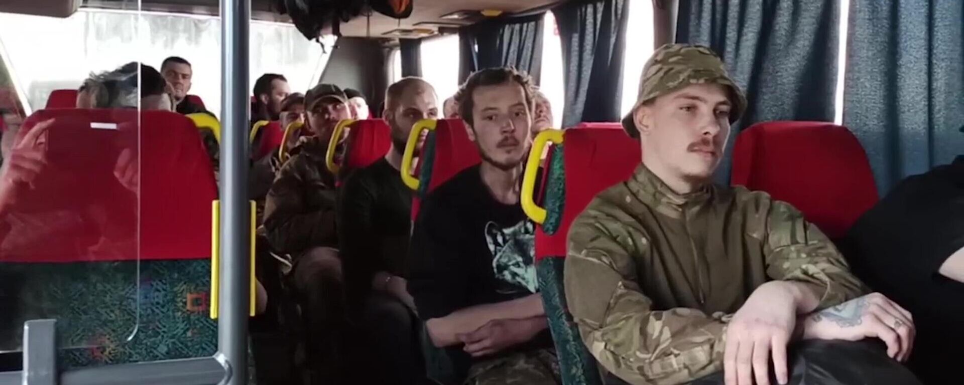 مسلحون أوكرانيون أسرى من آزوفستال - سبوتنيك عربي, 1920, 21.05.2022