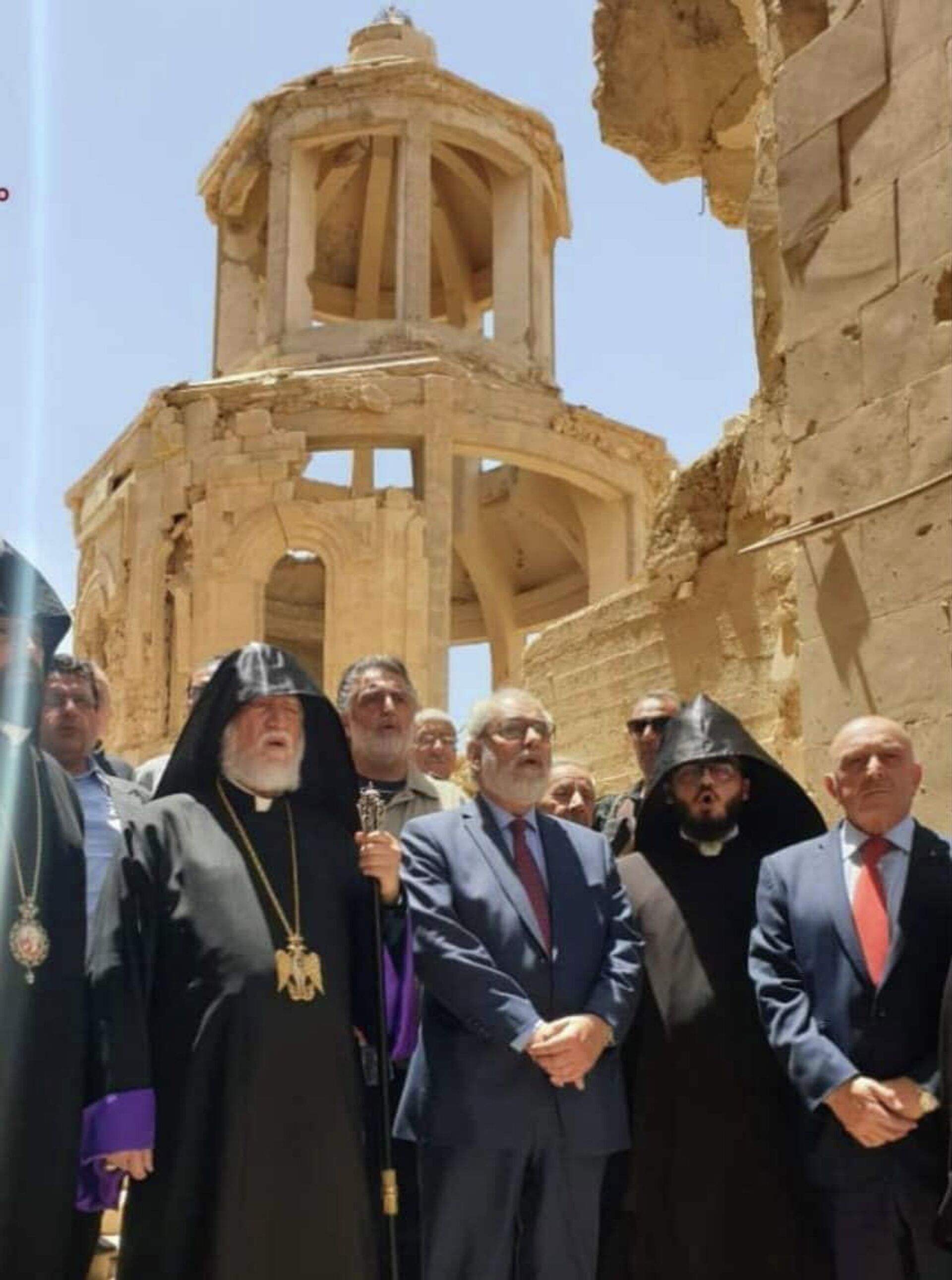 الكاثوليكوس آرام الأول يزور كنائس ديرالزور - سبوتنيك عربي, 1920, 25.05.2022