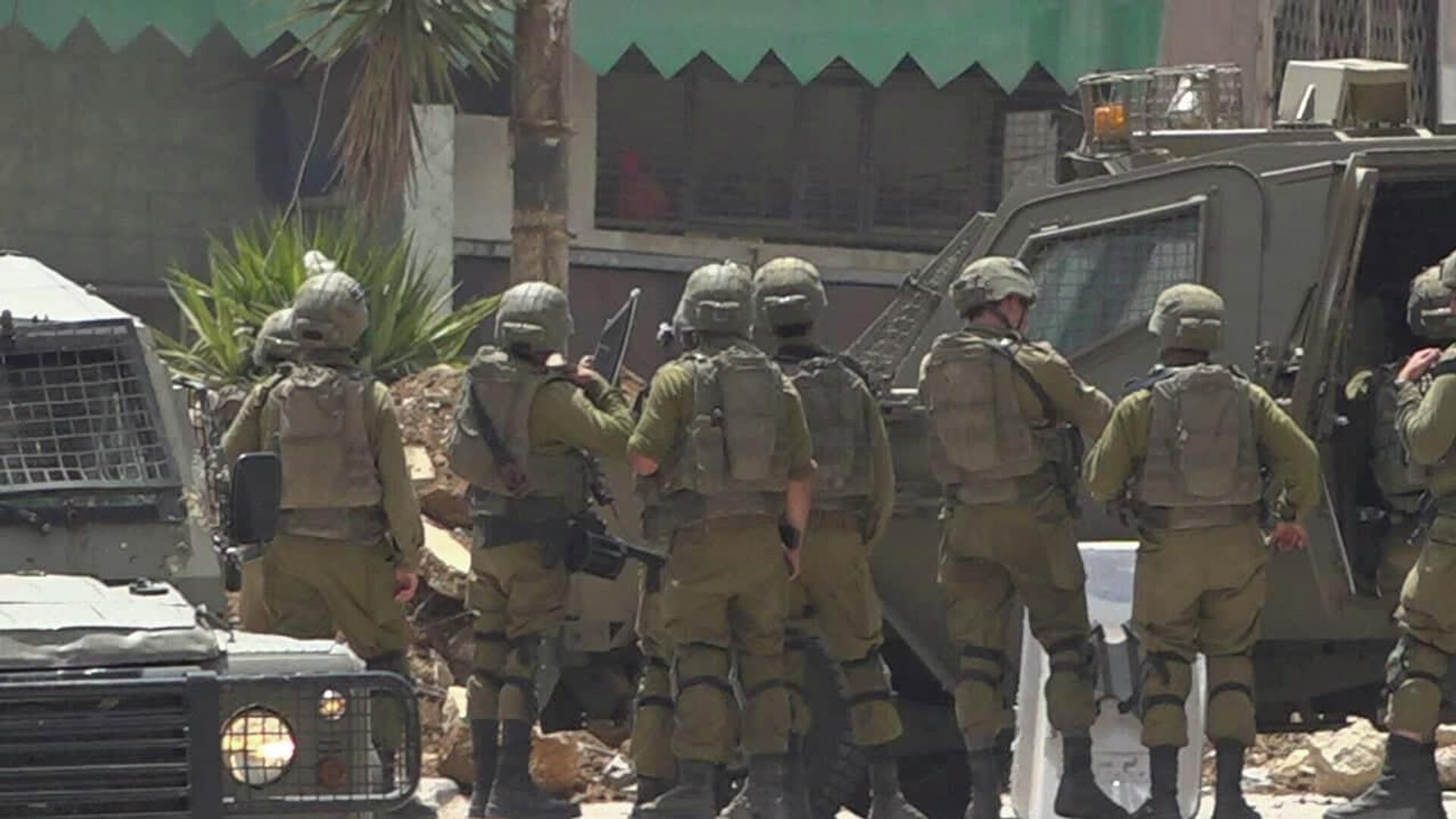 الجيش الإسرائيلي يقمع مسيرة الاعلام الفلسطينية جنوب نابلس  - سبوتنيك عربي, 1920, 27.05.2022