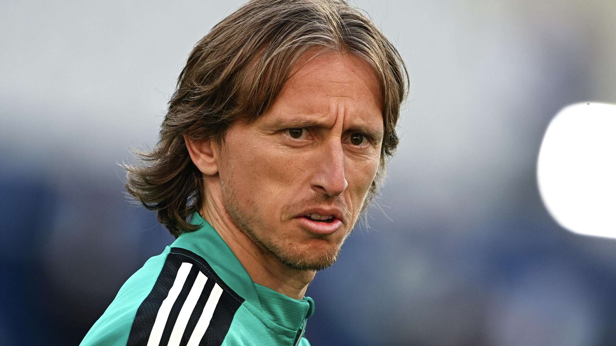 لوكا مودريتش يعلن مغادرته "ريال مدريد"