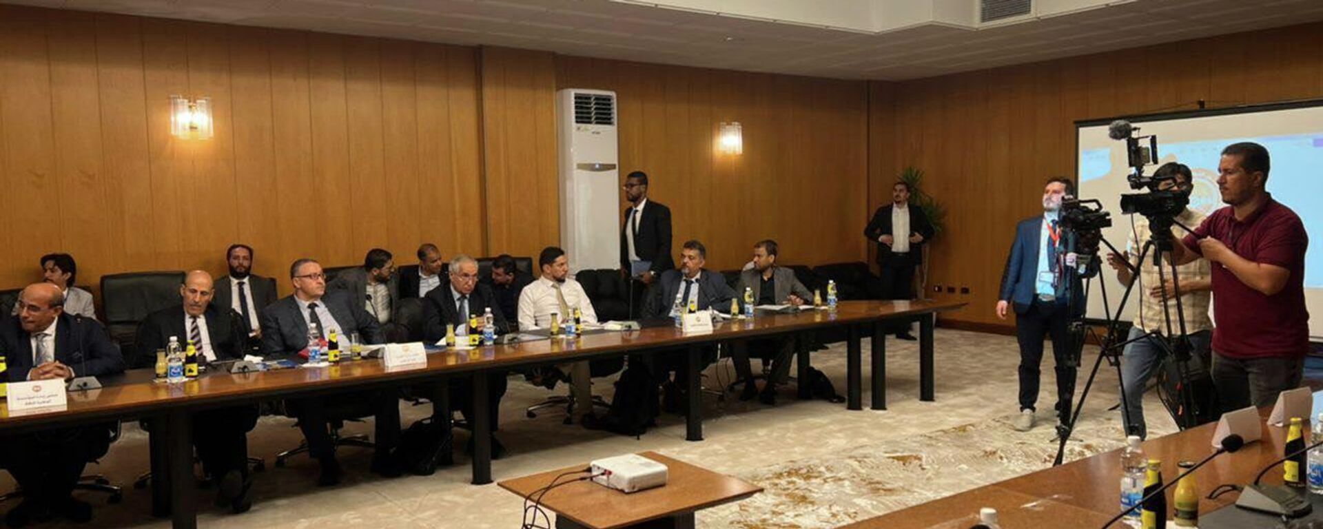 جلسة مجلس النواب الليبي التي دعا لها رئيس البرلمان المستشار عقيلة صالح في سرت - سبوتنيك عربي, 1920, 13.12.2023