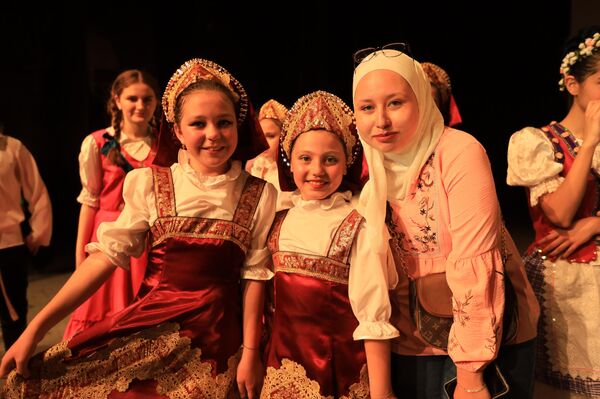 الباليه الروسي يزين مسرح الحمراء في دمشق بمناسبة يوم الطفل، سوريا - سبوتنيك عربي