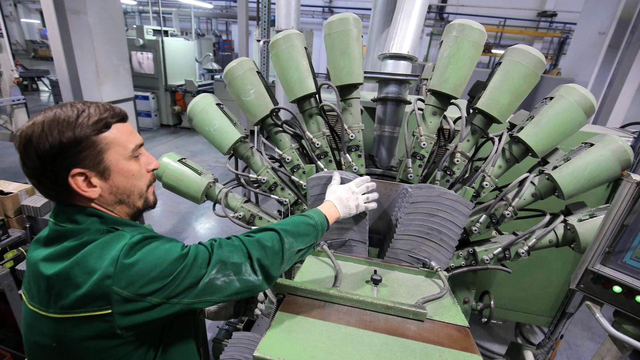 علماء روس يتمكنون من إطالة عمر الفولاذ حتى 3500 ضعف