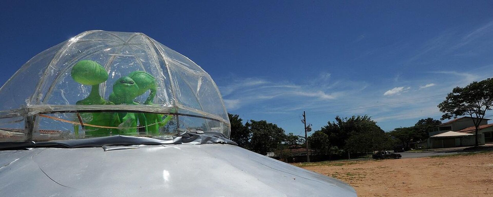 مجسم لطبق طائر يضم كائنات فضائية - سبوتنيك عربي, 1920, 09.06.2022