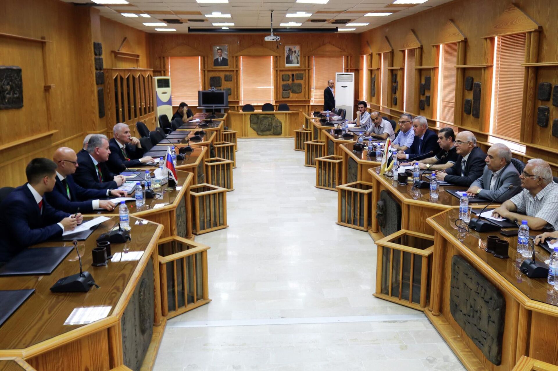 سوريا تتطلع لاقتناء زوارق روسية خاصة بمكافحة التلوث البحري والمساحة البحرية - سبوتنيك عربي, 1920, 15.06.2022