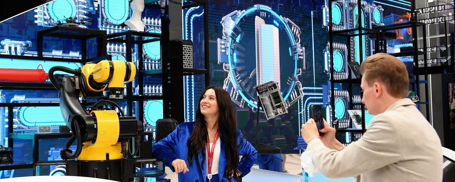 منصة المركز الروسي للصادرات في منتدى سانت بطرسبرغ الدولي - سبوتنيك عربي, 1920, 16.06.2025