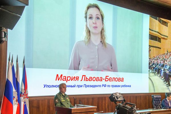 كلمة رئيس هيئة التنسيق السورية الروسية ، الجنرال ميخائيل ميزينتسيف، في اجتماع مشترك لمقر التنسيق بين الإدارات في سوريا وروسيا (16 يونيو 2022) كلمة رئيس هيئة التنسيق السورية الروسية ، الجنرال ميخائيل ميزينتسيف، في اجتماع مشترك لمقر التنسيق بين الإدارات في سوريا وروسيا (16 يونيو 2022) - سبوتنيك عربي