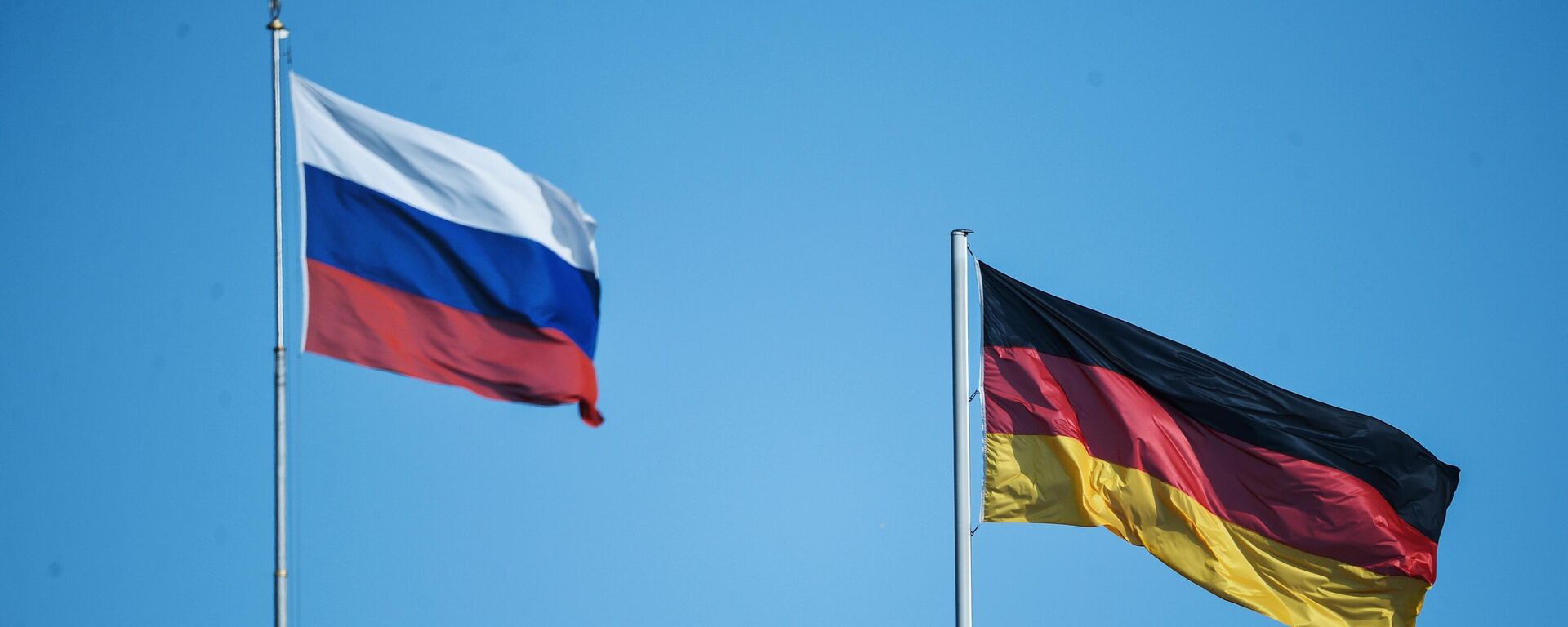 العلمان الروسي والألماني في برلين - سبوتنيك عربي, 1920, 02.01.2023