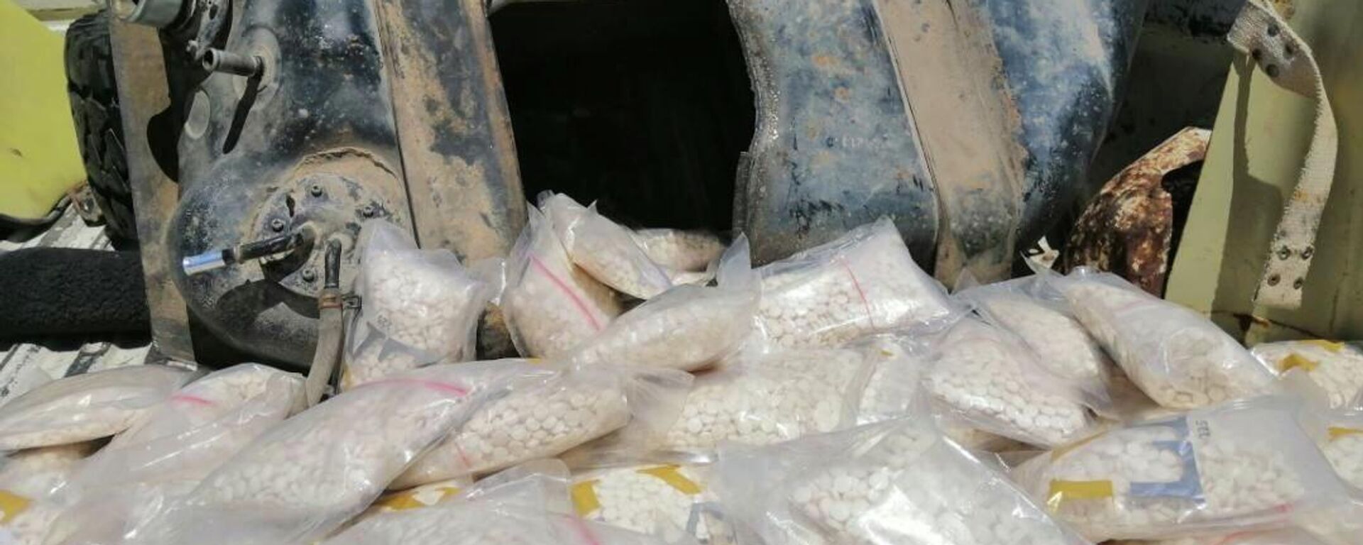 أجهزة الأمن السورية تضبط شحنة مخدرات كانت في طريقها إلى الأردن - سبوتنيك عربي, 1920, 28.07.2022