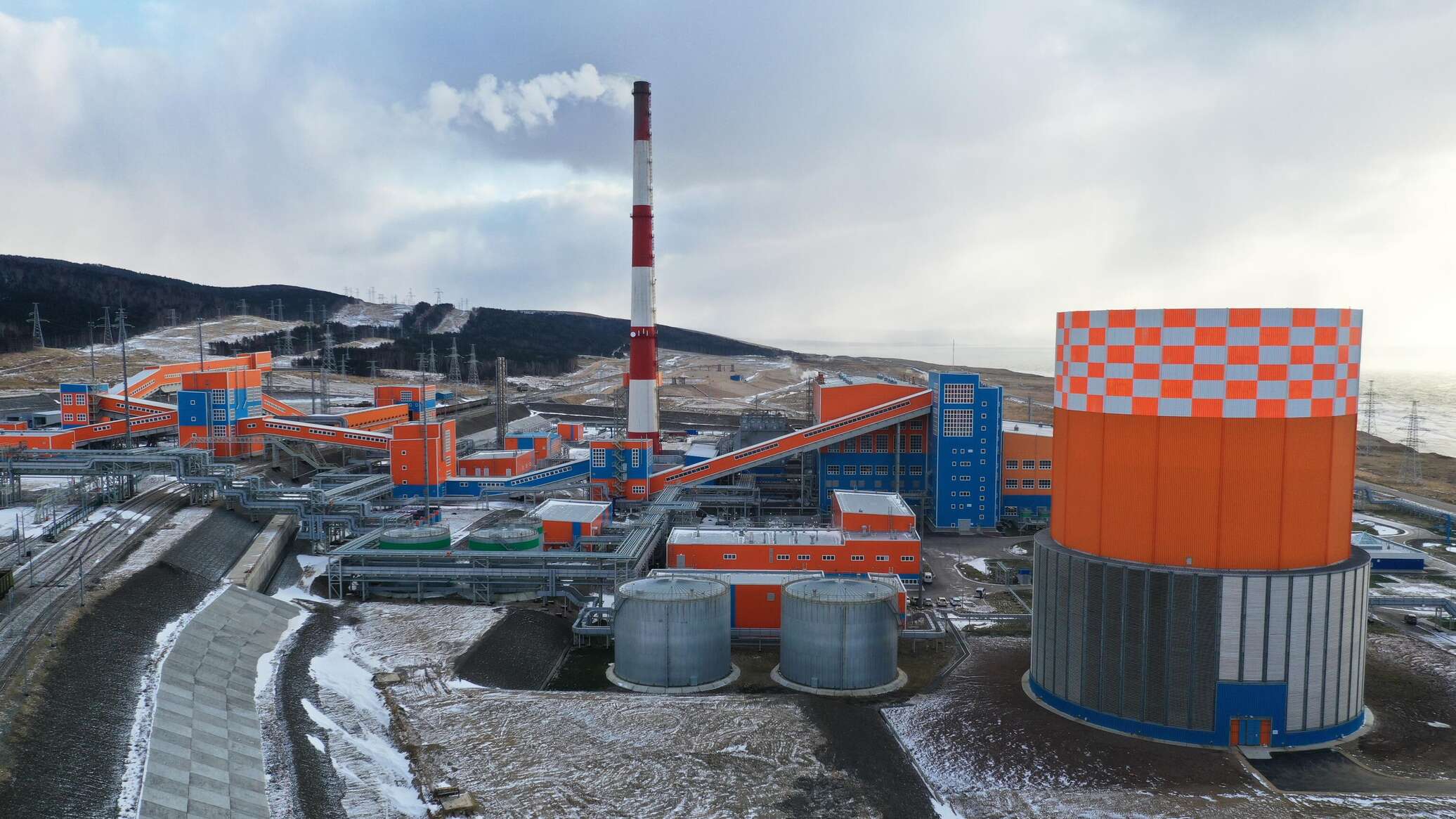 اليابان تعتزم مواصلة استيراد الغاز الروسي رغم الضغوط الأمريكية