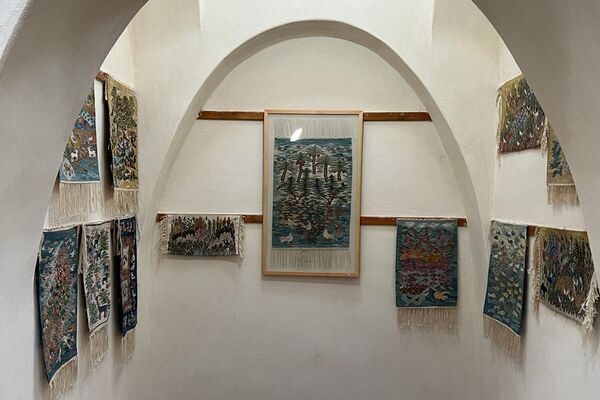 النسيج على النول... مصريات احترفن الرسم دون معلم بمركز صديق للبيئة - سبوتنيك عربي