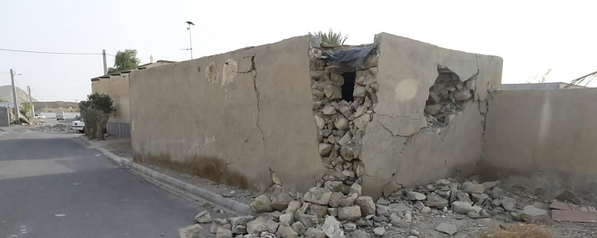 تداعيات زلزال قوي ضرب محافظة هرمزغان جنوب إيران، 2 يوليو 2022 - سبوتنيك عربي, 1920, 27.01.2023
