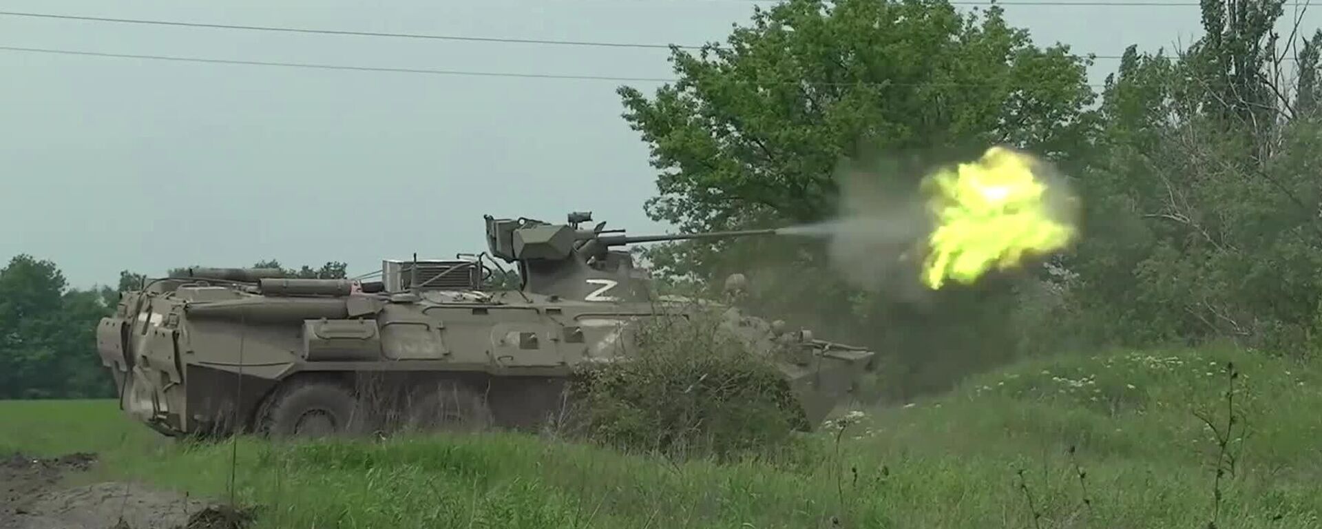 آلية مدرعة تابعة للقوات المشاركة في العملية الروسية الخاصة في أوكرانيا - سبوتنيك عربي, 1920, 11.01.2026