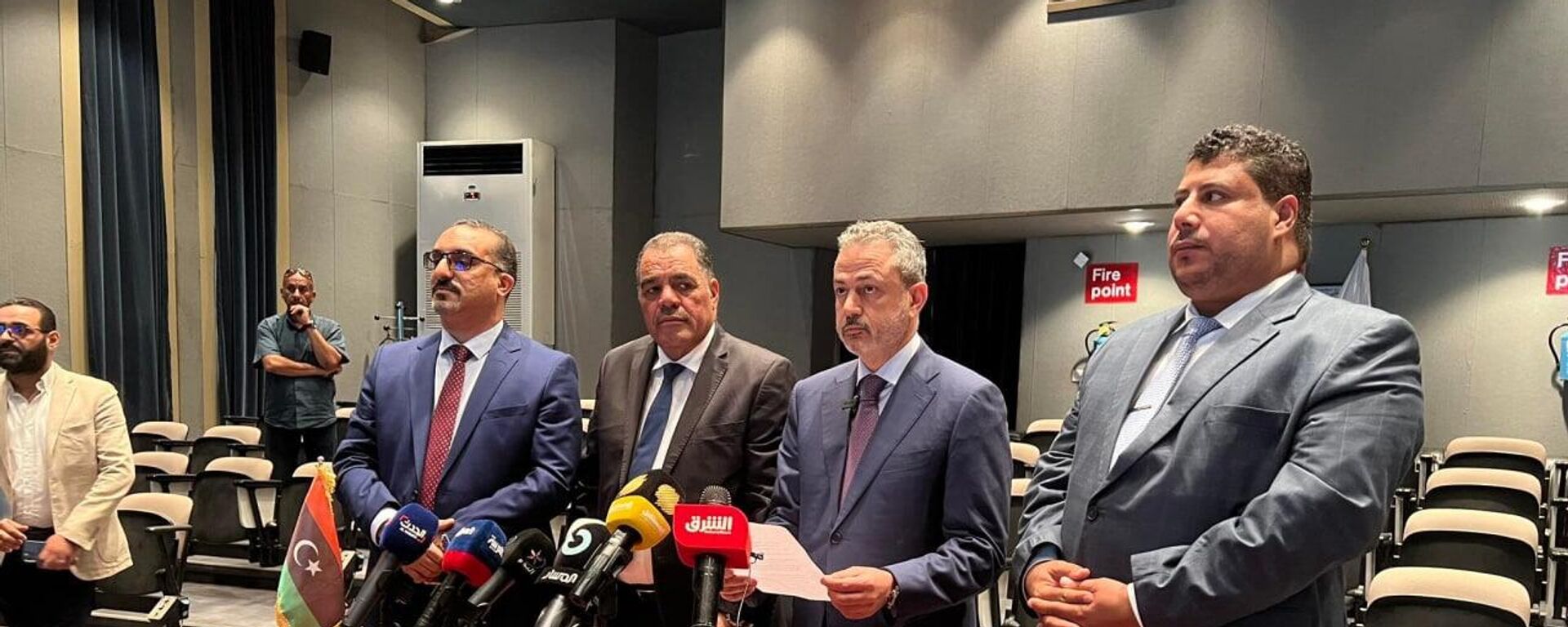 رئيس مؤسة النفط الليبية، فرحات بن قدارة، خلال مؤتمر صحفي في مدينة بنغازي، ليبيا، 15 يوليو/ تموز 2022
 - سبوتنيك عربي, 1920, 15.07.2022