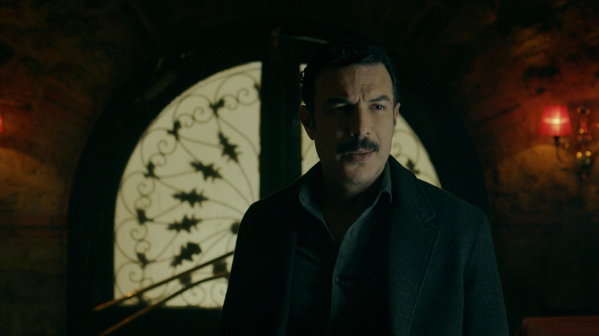 الفنان السوري، باسل خياط، في المسلسل التلفزيوني منعطف خطر  - سبوتنيك عربي, 1920, 16.07.2022