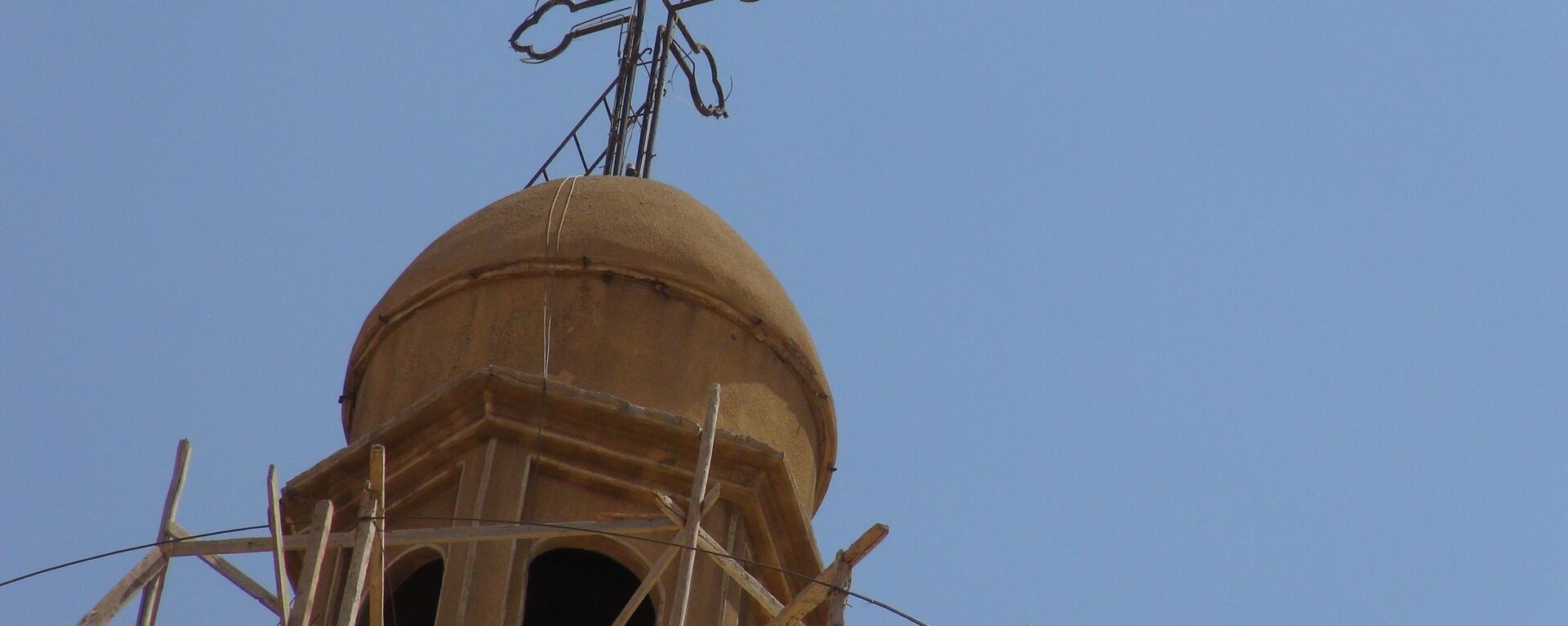 مارجرجس.. أقدم الكاتدرائيات السريانية في الشرق تنفض عن كاهلها غبار الإرهاب - سبوتنيك عربي, 1920, 16.08.2022