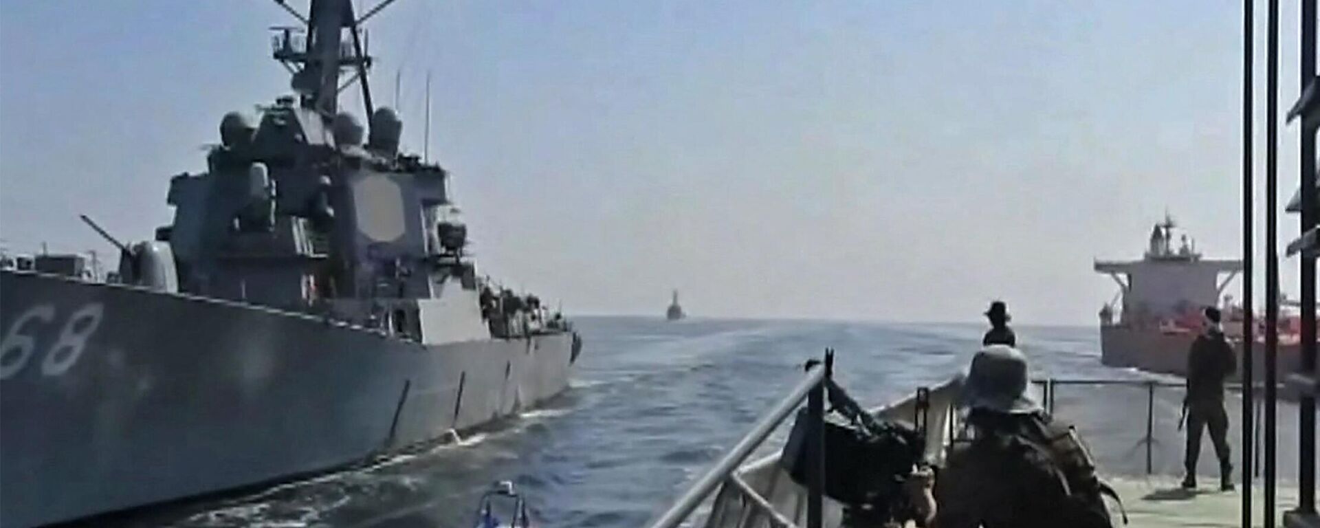 البحرية الإيرانية - سفن حربية إيرانية تواجه سفن أمريكية - سبوتنيك عربي, 1920, 28.04.2023