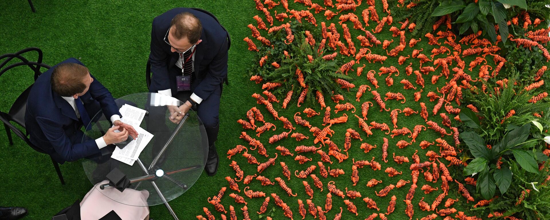 المشاركون في المنتدى الاقتصادي الشرقي العالمي في فلاديفوستوك، روسيا 5 سبتمبر 2022 - سبوتنيك عربي, 1920, 08.09.2022