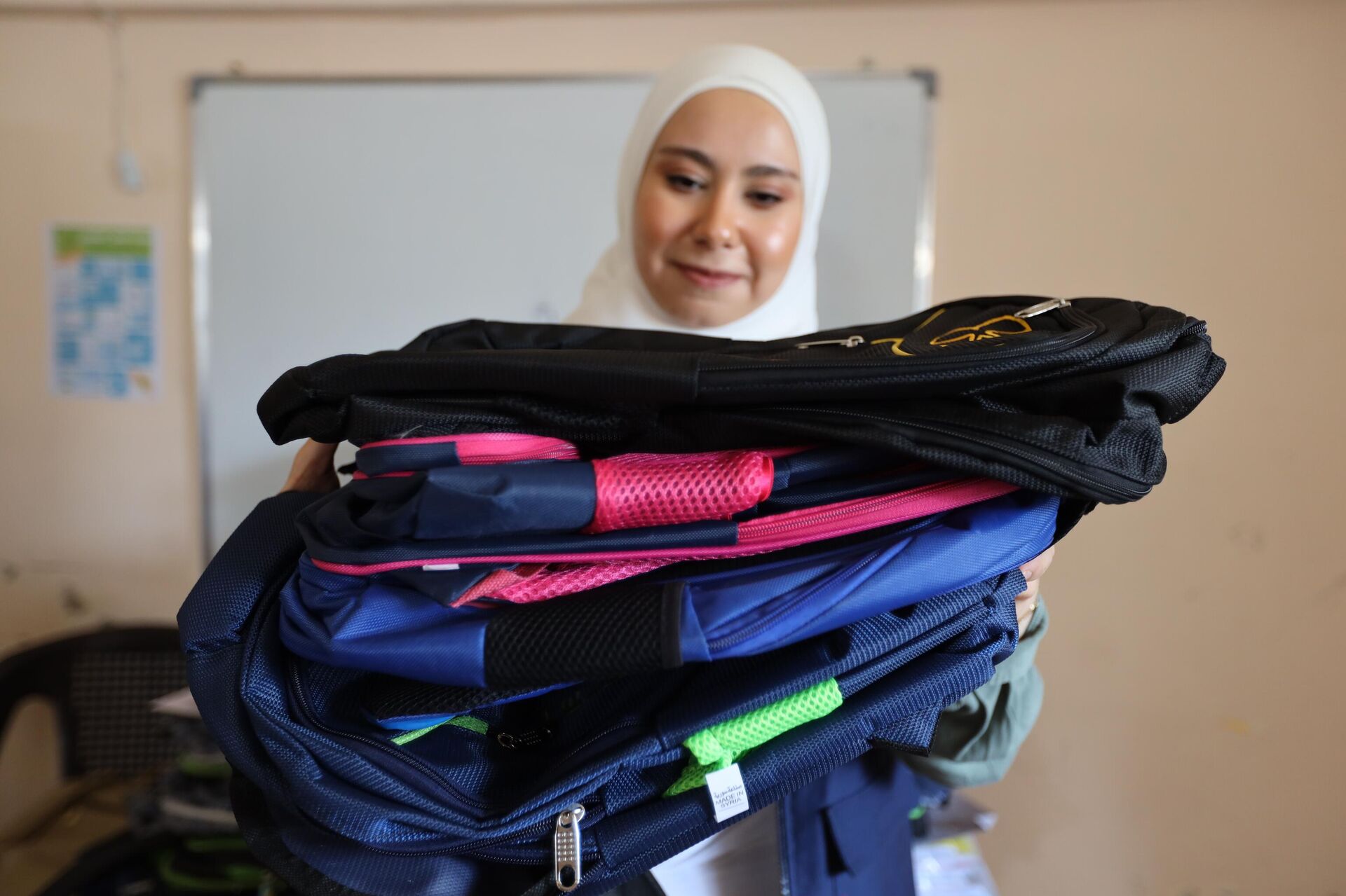 ناشطون سوريون يخلدون ذكرى صديقتهم الراحلة بحملة كفالة طالب علم - سبوتنيك عربي, 1920, 05.09.2022