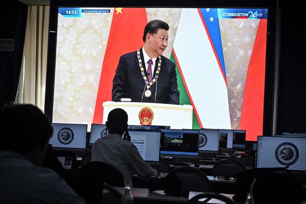 الرئيس الصيني شي جين بينغ في إطار مؤتمر شنغهاي للتعاون، سمرقند، أوزبكستان 15 سبتمبر 2022 - سبوتنيك عربي