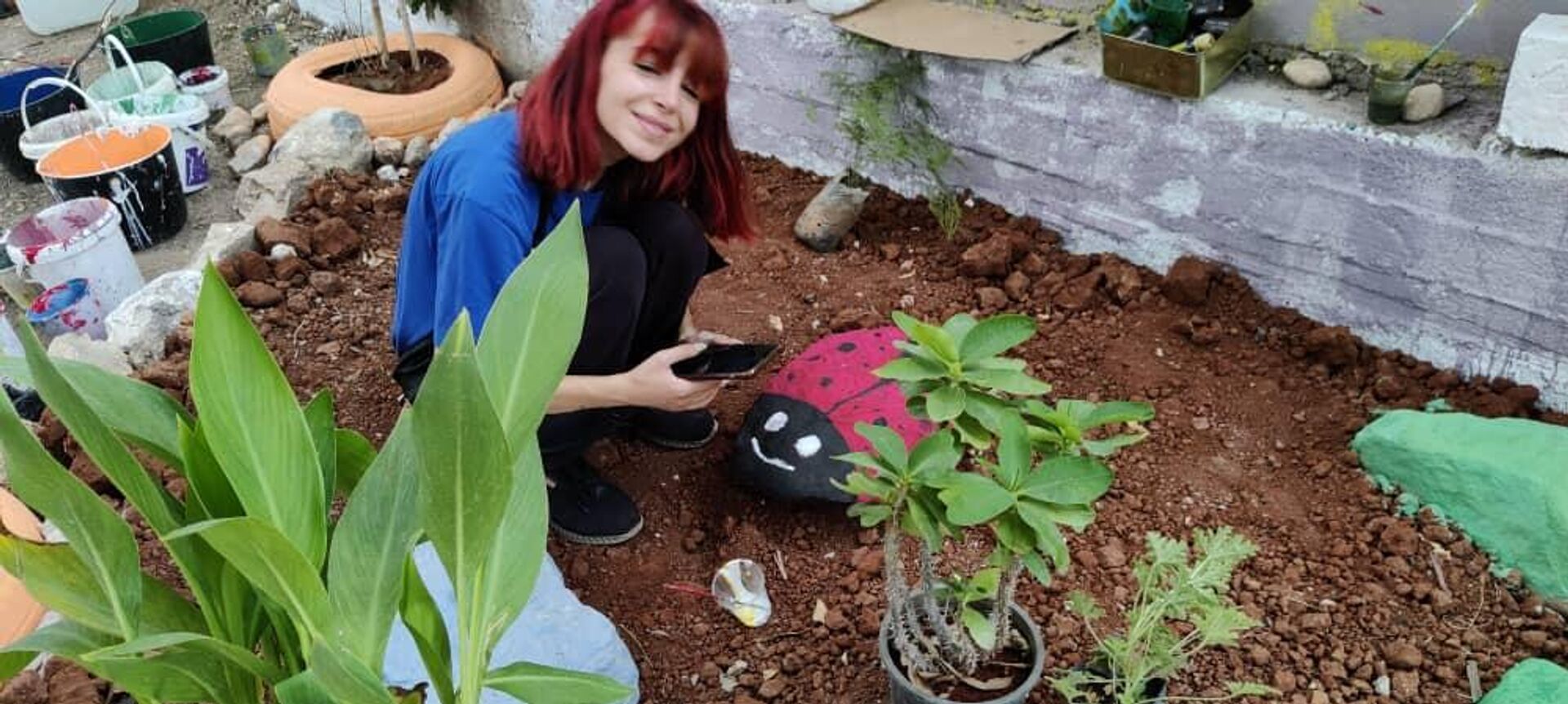 فسحة فرح.. أطفال سوريون يحولون مكبا للقمامة إلى حديقة باستخدام مخلفات الحرب - سبوتنيك عربي, 1920, 20.09.2022