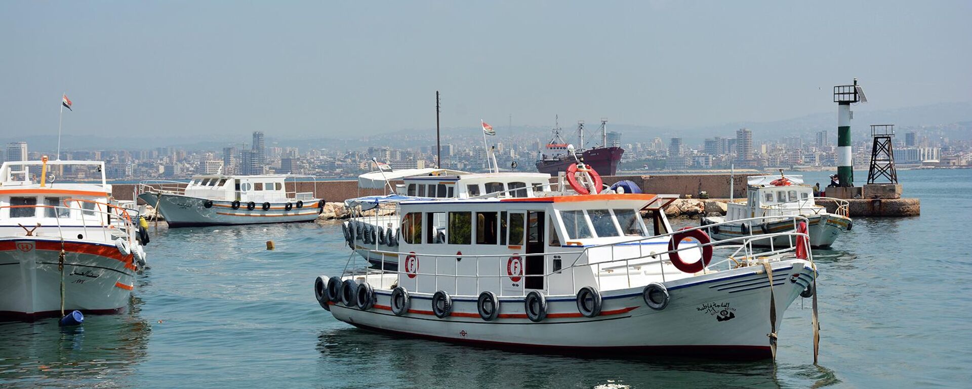 ناجون يروون تفاصيل رحلة الموت على القارب اللبناني الغارق قبالة طرطوس - سبوتنيك عربي, 1920, 22.01.2025