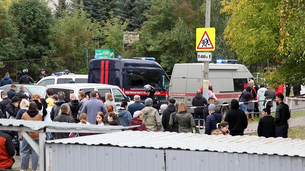 حادث إطلاق نار داخل مدرسة  رقم 88 في إيجيفسك،روسيا - سبوتنيك عربي