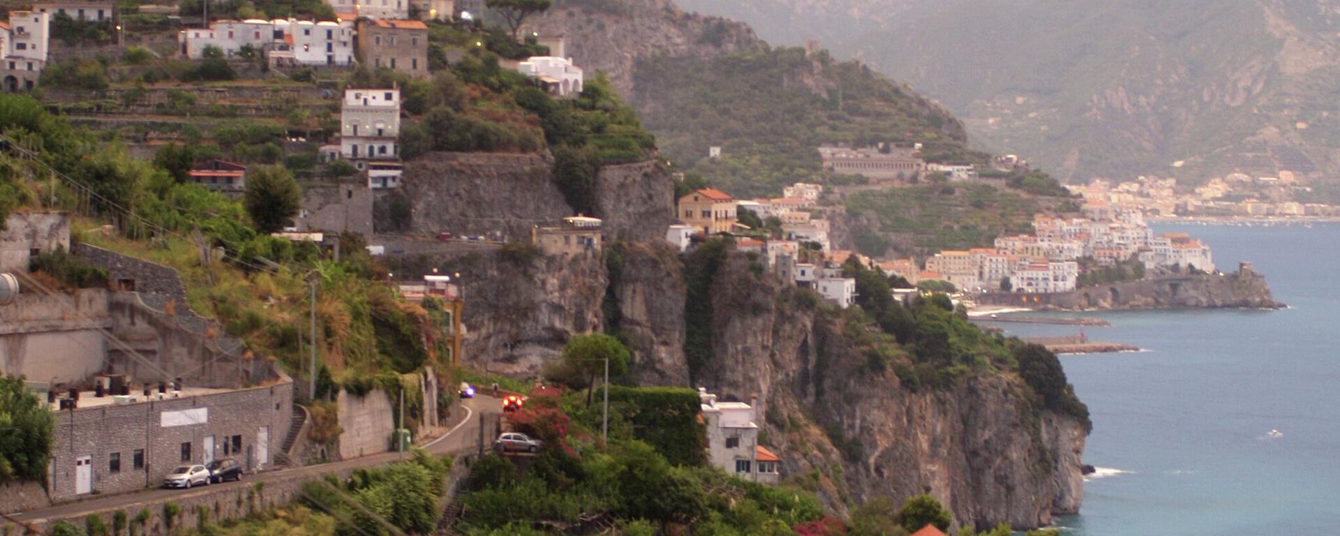 ساحل أمالفي في إيطاليا - سبوتنيك عربي, 1920, 29.05.2023