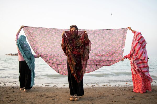 صورة بعنوان "أحلام سرية"، للمصور شاغي شي عنخة، من إيران. لَوحَة. بطل زماننا، سلسلة صور، التي نالت المركز الأول في مسابقة أندريه ستينين للتصوير الصحفي الدولي - سبوتنيك عربي