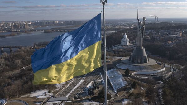 علم أوكرانيا في كييف - سبوتنيك عربي