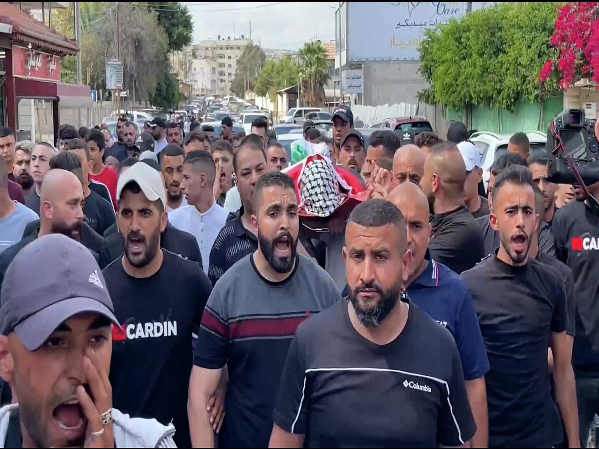 تشيع فلسطينيين قتلا في عملية عسكرية عنيفة للجيش الإسرائيلي في مخيم جنين شمال الضفة الغربية  - سبوتنيك عربي, 1920, 08.10.2022